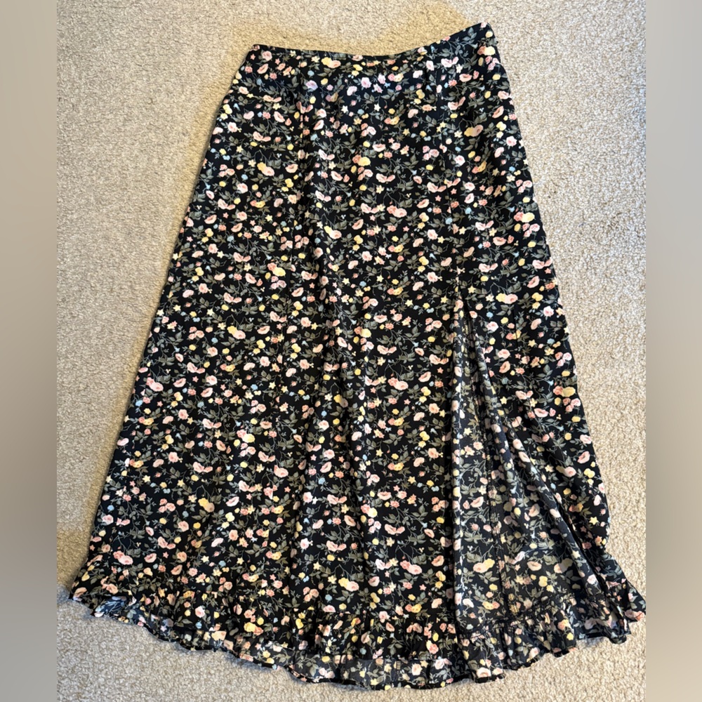 Abercrombie & Fitch Cream Maxi Pleated Skirt